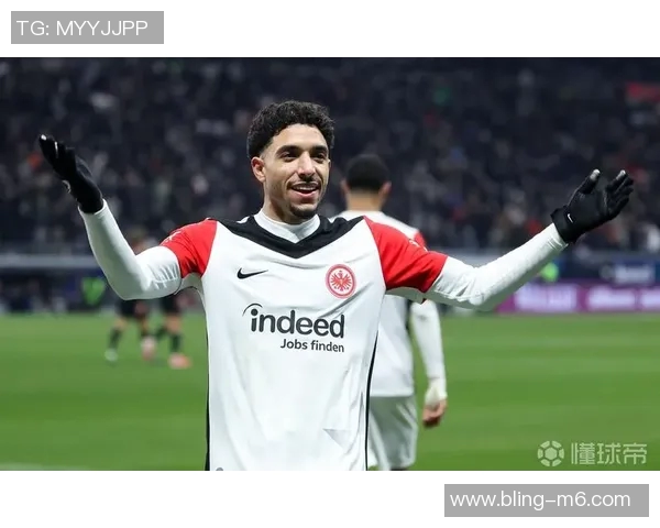 德天空报道法兰克福计划今夏引进阿贾克斯17岁中场新星斯图尔